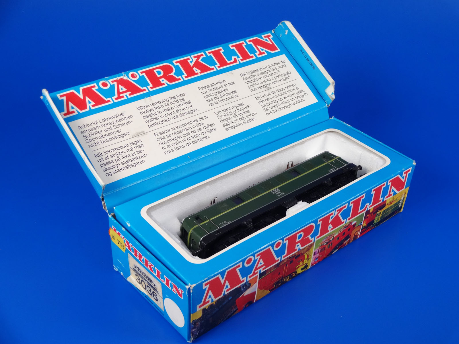 MARKLIN H0 - 3036 - ÖBB ELECTRIC LOCOMOTIVE 1141.02 / BOX